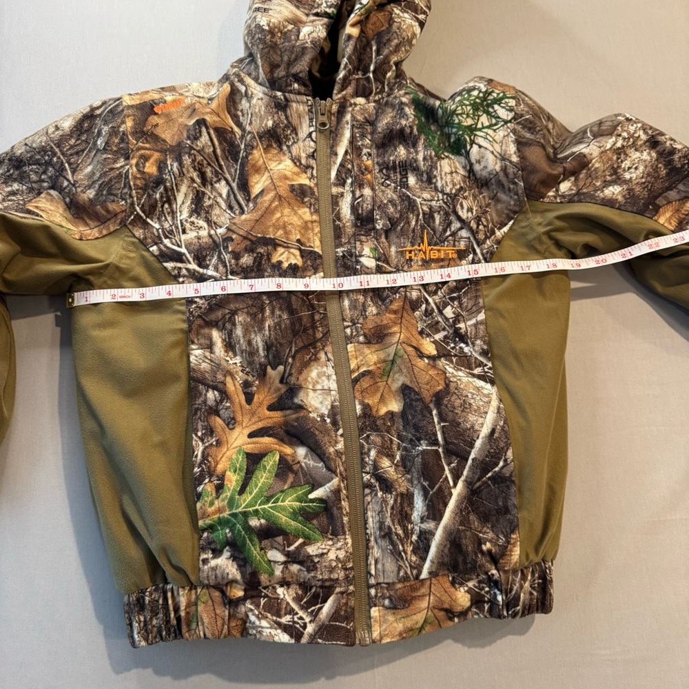 Habit Youth Medium Real Tree Camo Bomber Jacket - Insulated & Waterproof - Picture 8 of 11